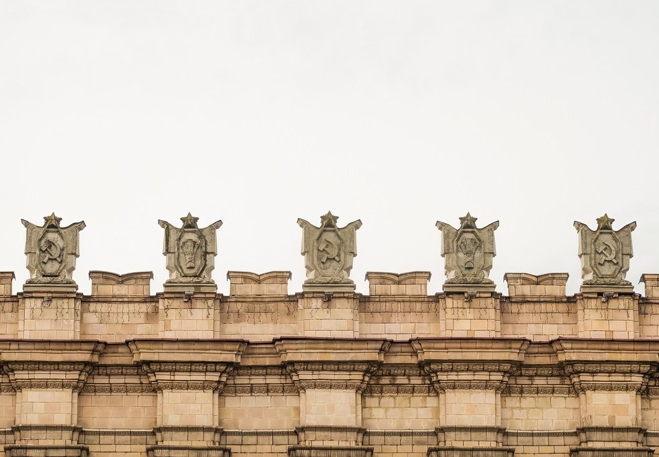 A photograph of the top of a castle to represent the concept of who gets to keep the keys to the kingdom in a divorce.